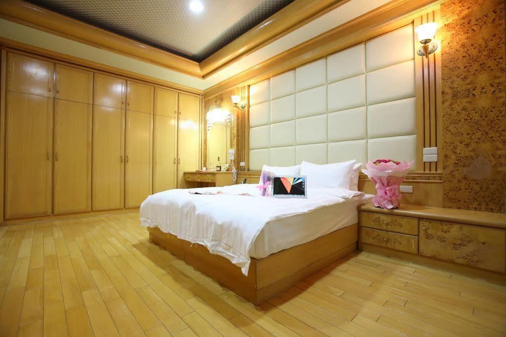 Clover House-自助式無人旅店 Zhongli Esterno foto